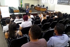 Escola do Legislativo Prof. Paulo Neves ministra curso para servidores dos gabinetes